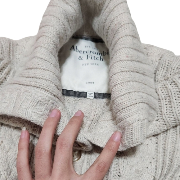 !! SOLD !! Abercrombie vintage tan / cream knit babydoll cardigan sweater - Picture 8 of 9